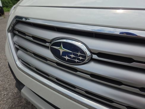 Used 2015 Subaru Outback 2.5i Limited AWD/4WD image 20