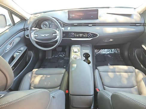 Used 2025 Genesis GV70 2.5T AWD/4WD image 9