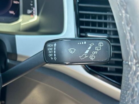 Used 2023 Volkswagen Atlas Cross Sport SEL R-Line image 29