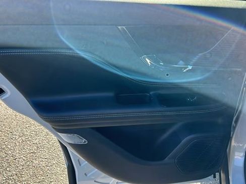 Used 2022 Lincoln Corsair Reserve image 14