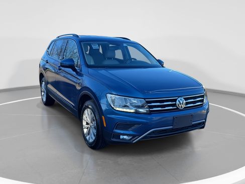 Used 2018 Volkswagen Tiguan SE image 3