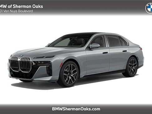 New 2026 BMW 740i image 1