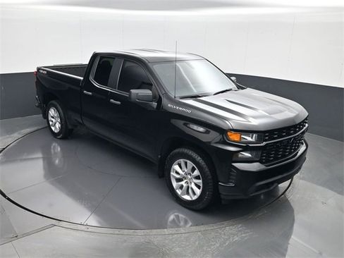 Used 2020 Chevrolet Silverado 1500 Custom image 15
