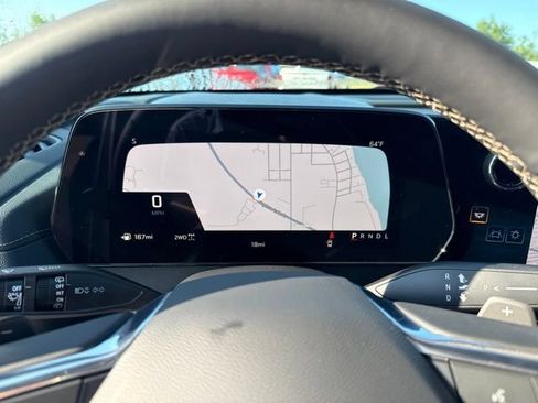 New 2027 Chevrolet Traverse Z71 w/ LPO, Floor Liner Package AWD/4WD image 30