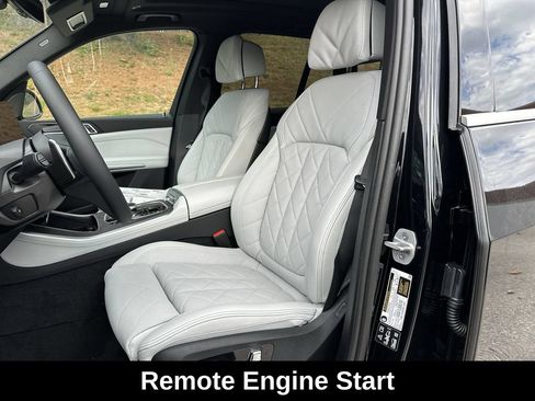 Used 2025 BMW X5 xDrive40i w/ Climate Comfort Package AWD/4WD image 14