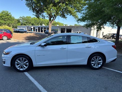 Used 2024 Chevrolet Malibu LT FWD image 4