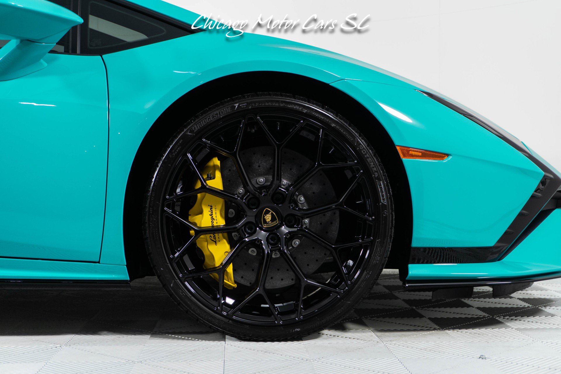 Used 2024 Lamborghini Huracan Tecnica RWD image 10