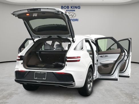 New 2026 Genesis GV70 2.5T Advanced AWD/4WD image 29