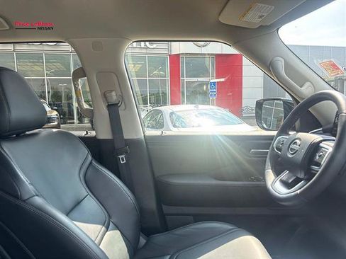 Used 2026 Nissan Armada SV RWD image 9