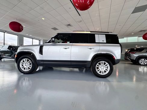 Used 2023 Land Rover Defender 110 S image 2