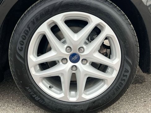 Used 2014 Ford Fusion SE image 13