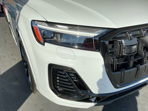New 2026 Audi Q7 3.0T Premium Plus AWD/4WD image 24