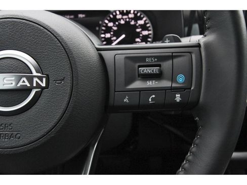 Certified 2025 Nissan Pathfinder SV FWD image 20