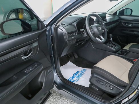 Used 2024 Honda CR-V EX image 3