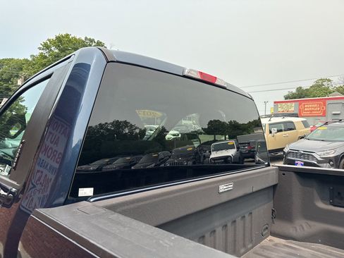 Used 2017 Ford F250 XLT w/ XLT Value Package AWD/4WD image 9