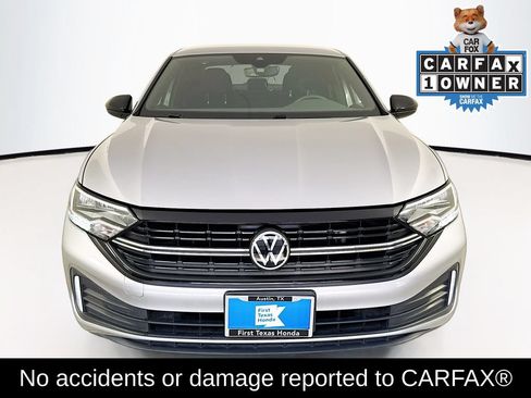 Used 2023 Volkswagen Jetta Sport FWD image 2