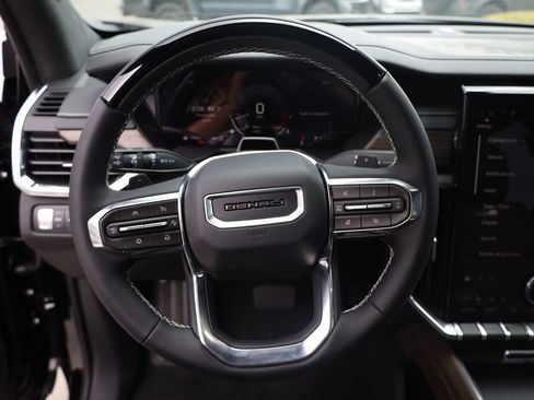 New 2026 GMC Acadia Denali Ultimate AWD/4WD image 13