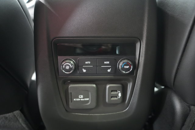 Used 2024 Buick Enclave Avenir w/ Avenir Technology Package AWD/4WD image 16
