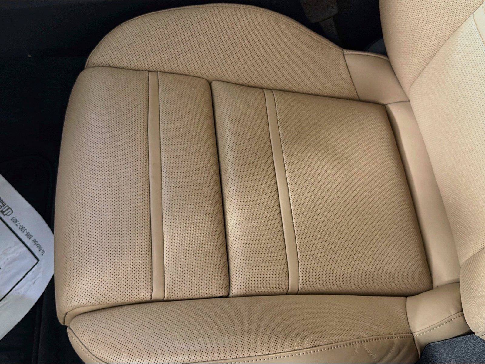 Certified 2025 Porsche Cayenne Coupe AWD/4WD image 32