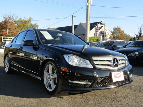 Used 2012 Mercedes-Benz C 300 4MATIC Sedan image 1