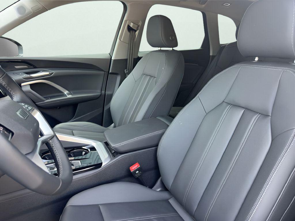 Used 2025 Audi Q5 Premium Plus AWD/4WD image 14