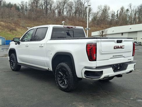 Used 2022 GMC Sierra 1500 AT4 w/ AT4 Premium Package image 4