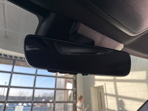 Used 2025 Toyota Tundra Limited image 36