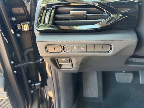 Certified 2024 Acura MDX SH-AWD w/ Technology Package image 30