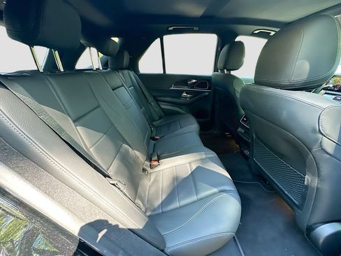 Certified 2025 Mercedes-Benz GLE 450e 4MATIC image 29