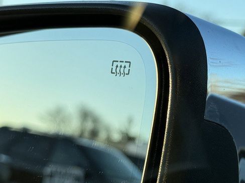 Used 2013 Jeep Grand Cherokee Overland w/ Advance Technology Group image 38