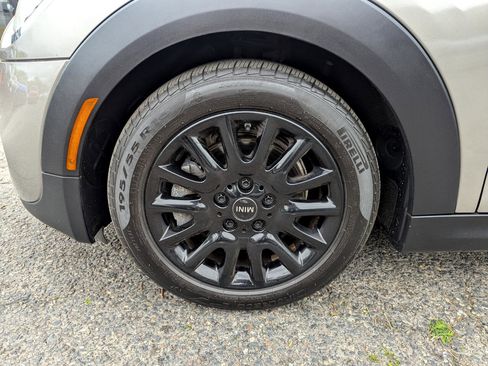 Used 2017 MINI Cooper S image 48