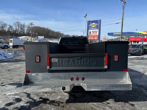 New 2026 Ford F550 4x4 Crew Cab w/ XLT Value Package image 10