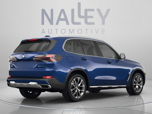 Used 2025 BMW X5 sDrive40i w/ M Sport Package RWD image 3