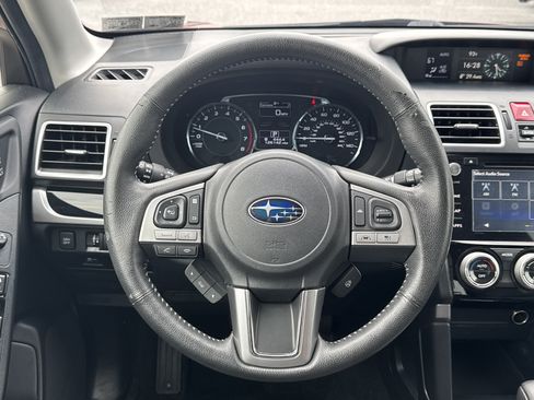 Used 2018 Subaru Forester 2.5i Touring w/ Popular Package #3B AWD/4WD image 6