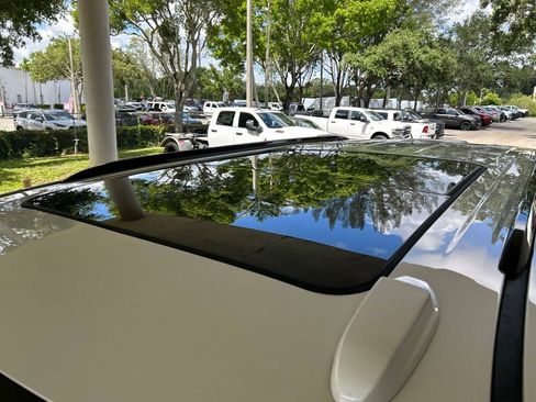 Used 2025 Cadillac Escalade Sport Platinum AWD/4WD image 21
