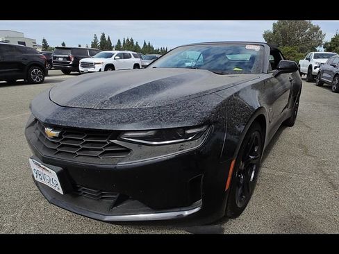 Used 2022 Chevrolet Camaro LT RWD image 3