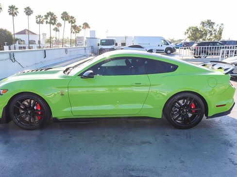 Used 2020 Ford Mustang Shelby GT500 w/ Technology Package RWD image 14