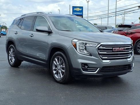 Used 2023 GMC Terrain SLT w/ Tech Package AWD/4WD image 2