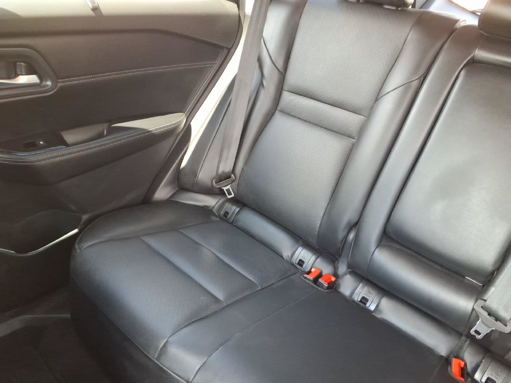 Used 2024 Nissan Rogue SV w/ SV Premium Package FWD image 16