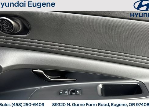 Used 2025 Hyundai Elantra Sport w/ Cargo Package image 22