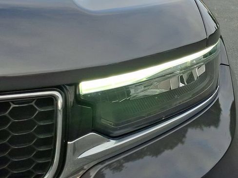 Used 2022 Jeep Grand Cherokee L Overland w/ Luxury Tech Group IV AWD/4WD image 12