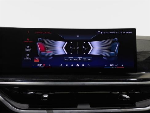 Used 2024 BMW X5 M60i w/ Executive Package image 27