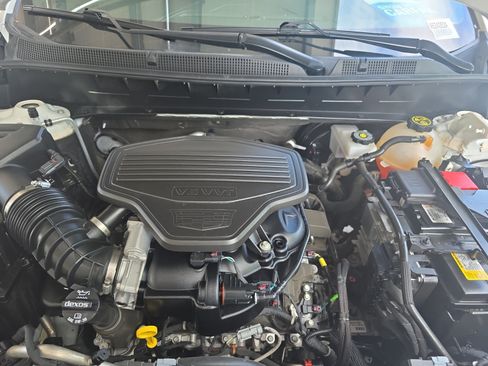Used 2023 Cadillac XT6 Premium Luxury FWD image 28