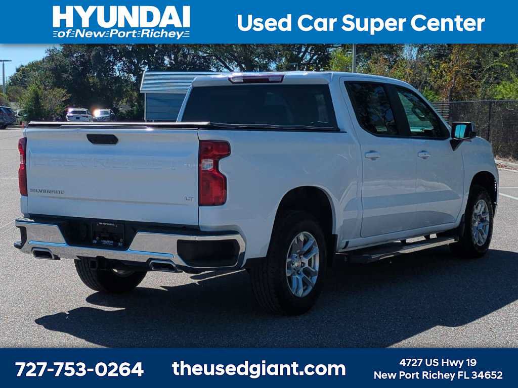 Used 2024 Chevrolet Silverado 1500 LT AWD/4WD image 5