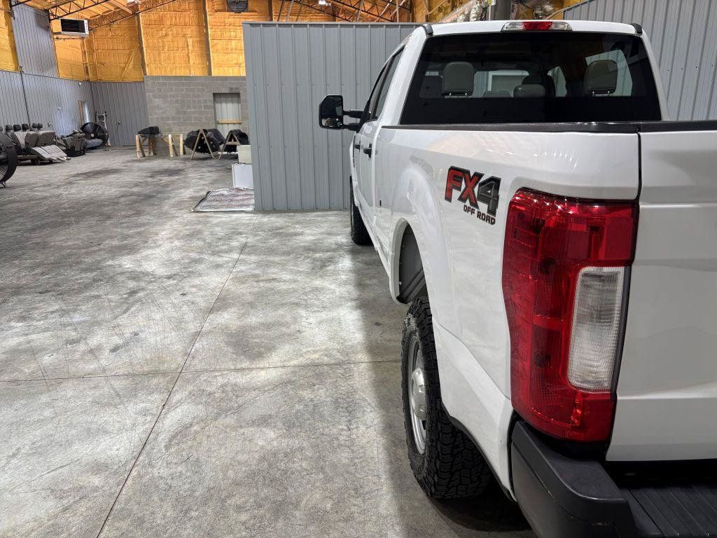 Used 2019 Ford F250 XL w/ FX4 Off-Road Package AWD/4WD image 9