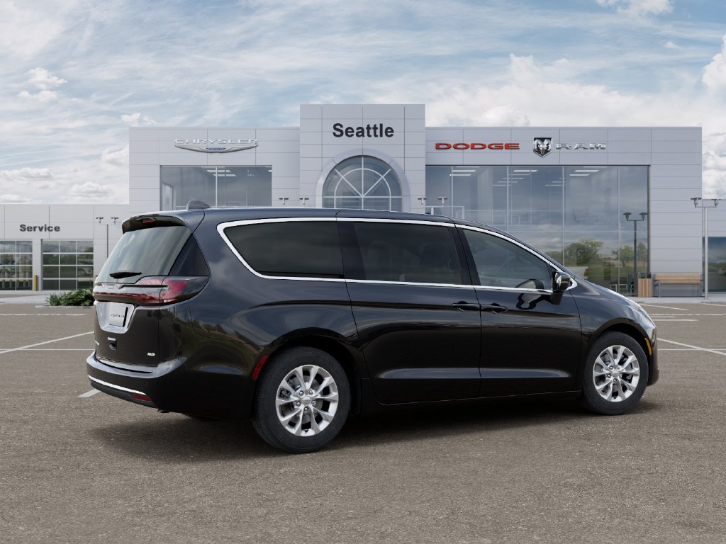 New 2027 Chrysler Pacifica Select AWD/4WD image 5
