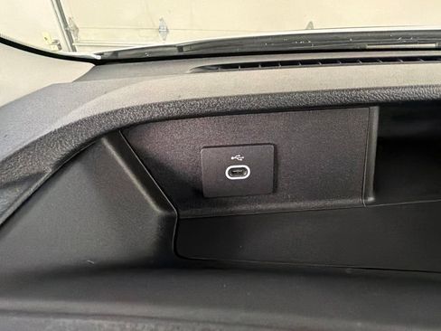 New 2026 Ford Transit 250 148 Medium Roof RWD image 24