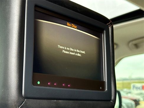 Used 2018 Nissan Armada Platinum w/ Interior Lighting Package image 18