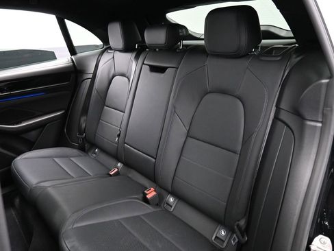 Certified 2025 Porsche Macan 4S Electric image 23