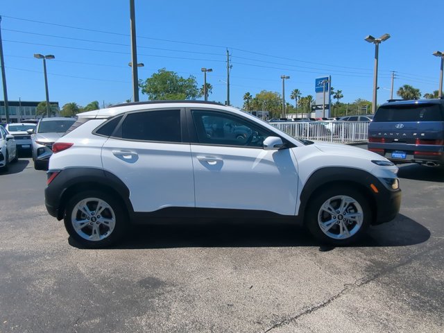 Certified 2023 Hyundai Kona SEL w/ Convenience Package AWD/4WD image 3